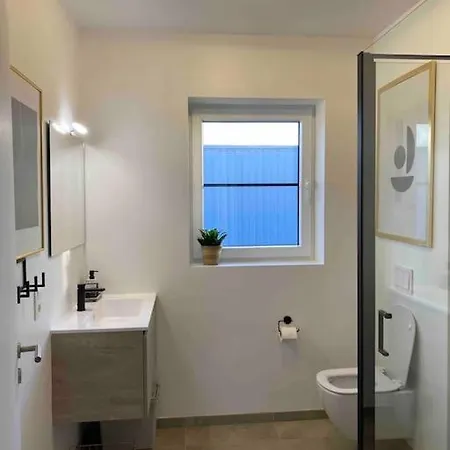 Holiday home Luxury House With Jacuzzi And Sauna *