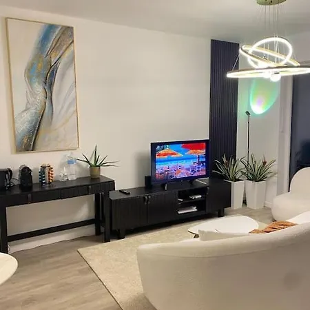 Luxury House With Jacuzzi And Sauna Casa de Férias